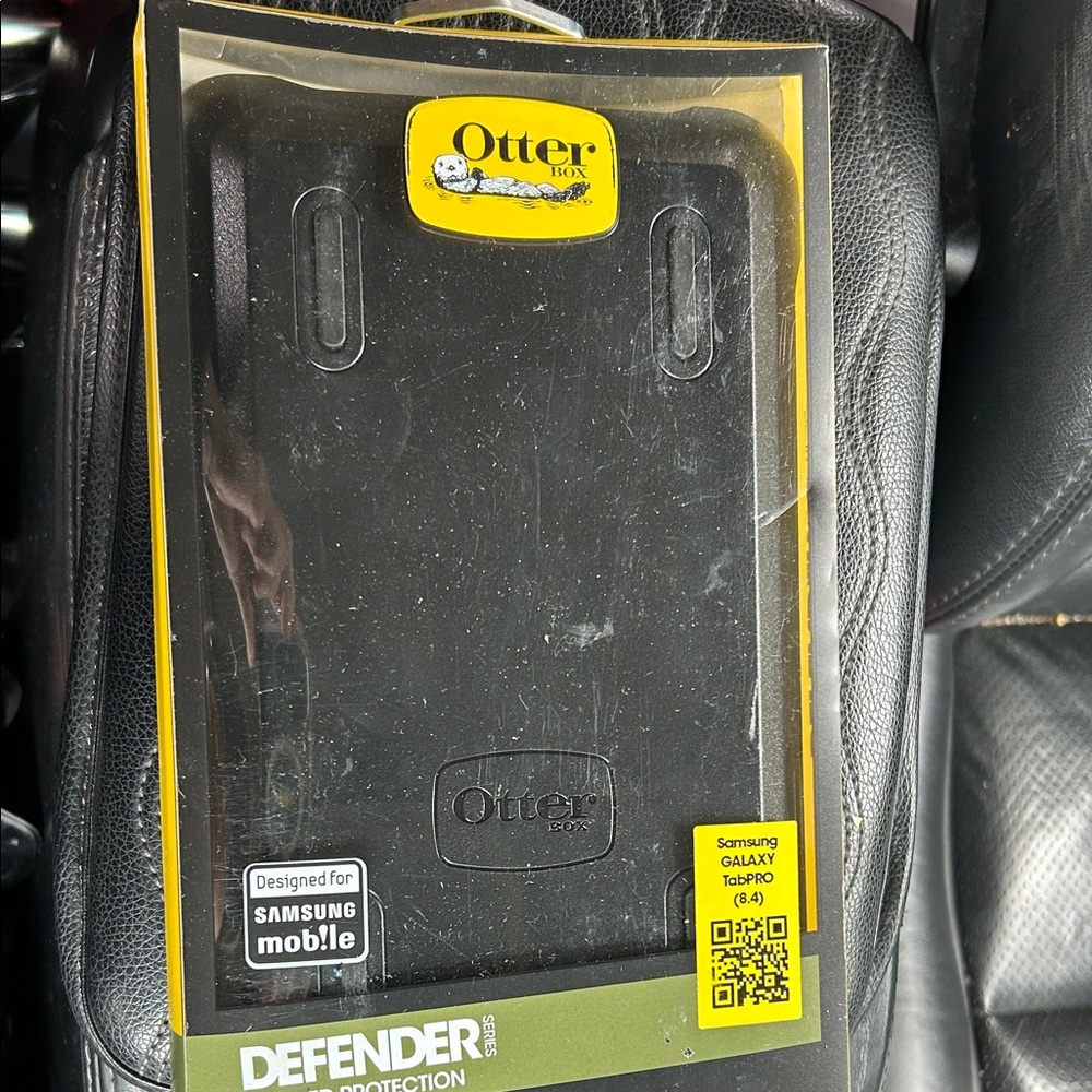 OtterBox Defender Series Black Case for Samsung Galaxy Tab E 8.0